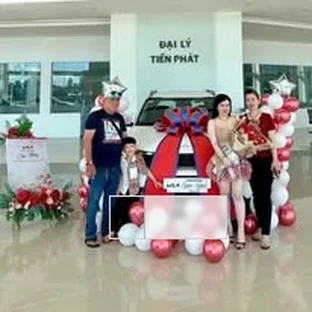 Kia Cà Mau - Hoạt động hỗ trợ khách chọn xe tại U Minh.
